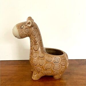 Giraffe-Shaped Ceramic Planter  5 1/4” - Brown